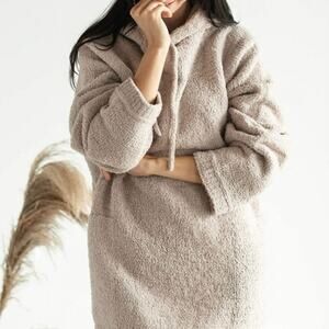 Sunday Citizen Snug Soft Cozy Taupe Teddie Blanket Hoodie One Size